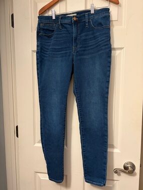 Madewell Roadtripper Skinny Jeans in Dark Blue Wash